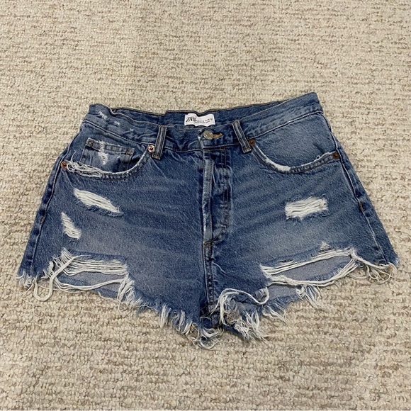 Zara Pants - Zara TRF Minimal Casual Chic Button-fly Mid-Rise Summer Vacation Denim Shorts